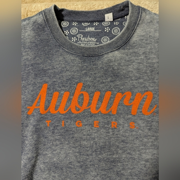 Auburn Tigers Pressbox Sweatshirt w/Pockets Distressed Blue Size L - Picture 7 of 7